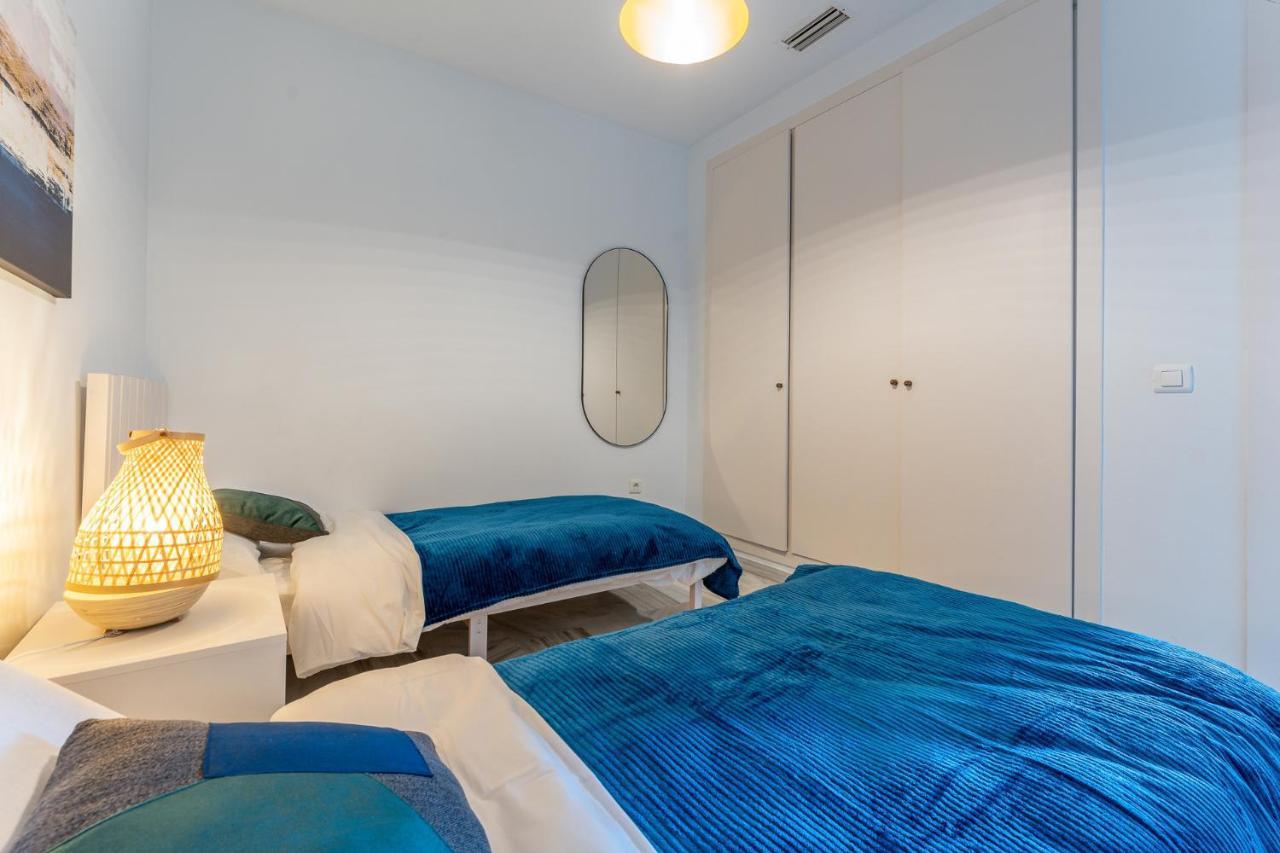 Benalmadena Beachfront Retreat Big Balcony And City Sea Views Daire Dış mekan fotoğraf