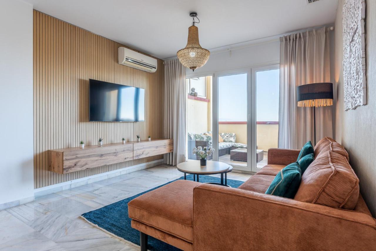 Benalmadena Beachfront Retreat Big Balcony And City Sea Views Daire Dış mekan fotoğraf