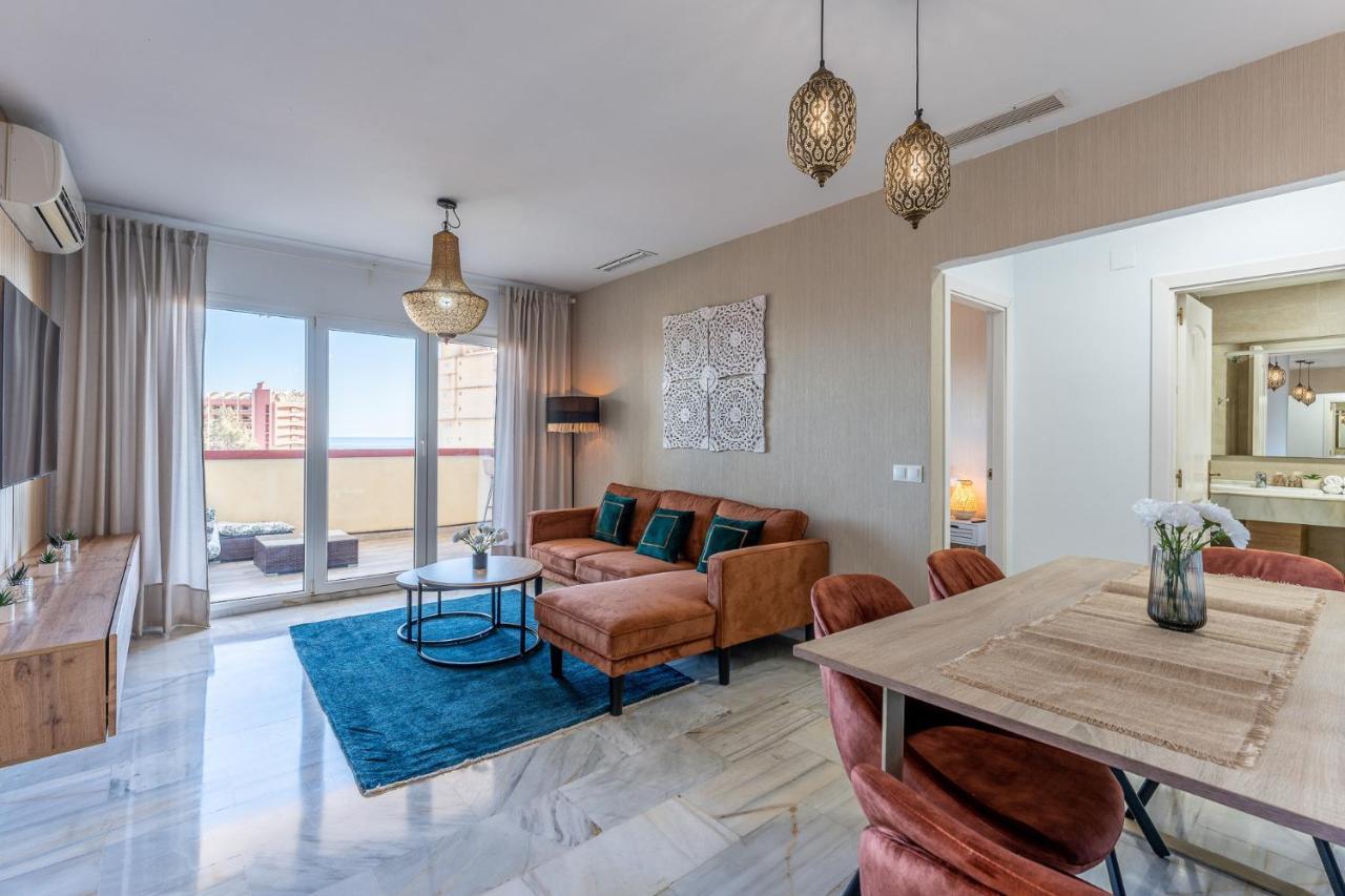 Benalmadena Beachfront Retreat Big Balcony And City Sea Views Daire Dış mekan fotoğraf