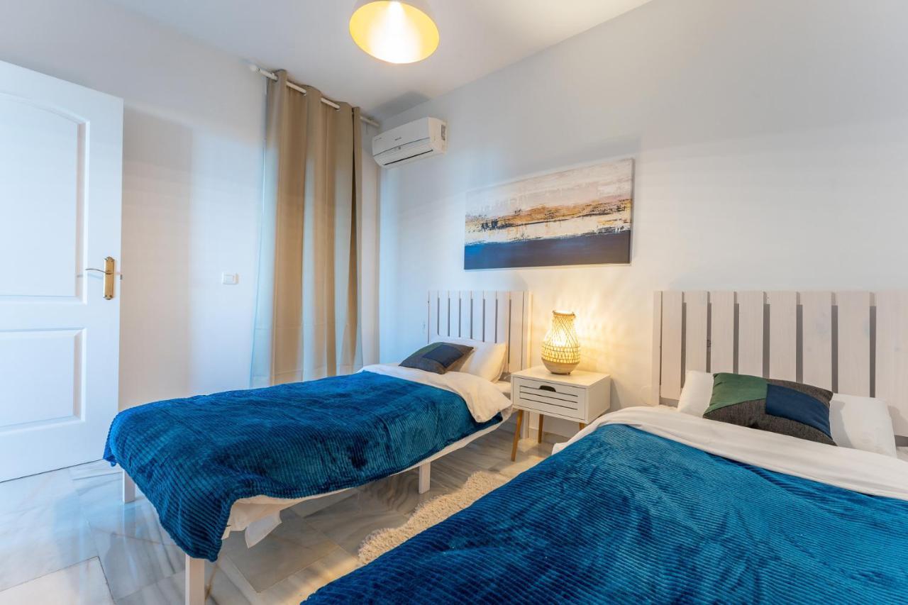 Benalmadena Beachfront Retreat Big Balcony And City Sea Views Daire Dış mekan fotoğraf