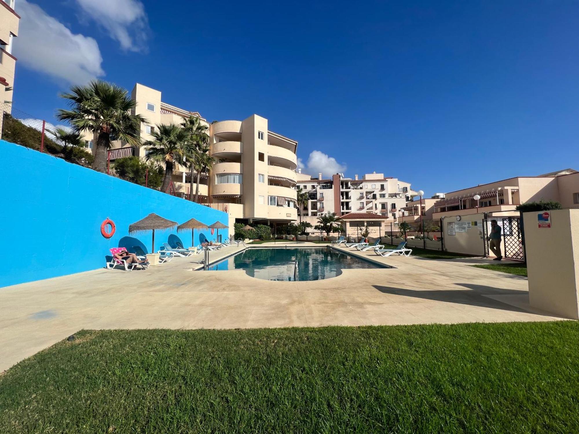 Benalmadena Beachfront Retreat Big Balcony And City Sea Views Daire Dış mekan fotoğraf